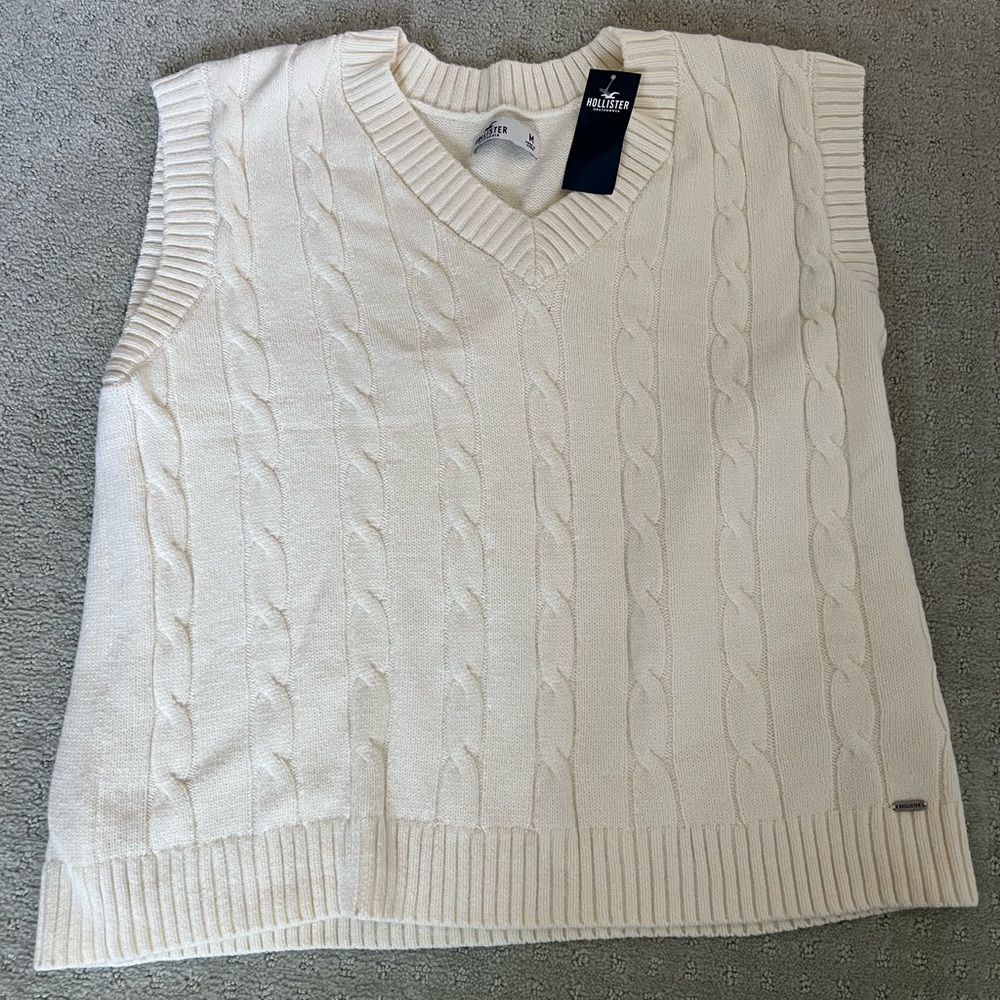 NEW Hollister Sweater Vest